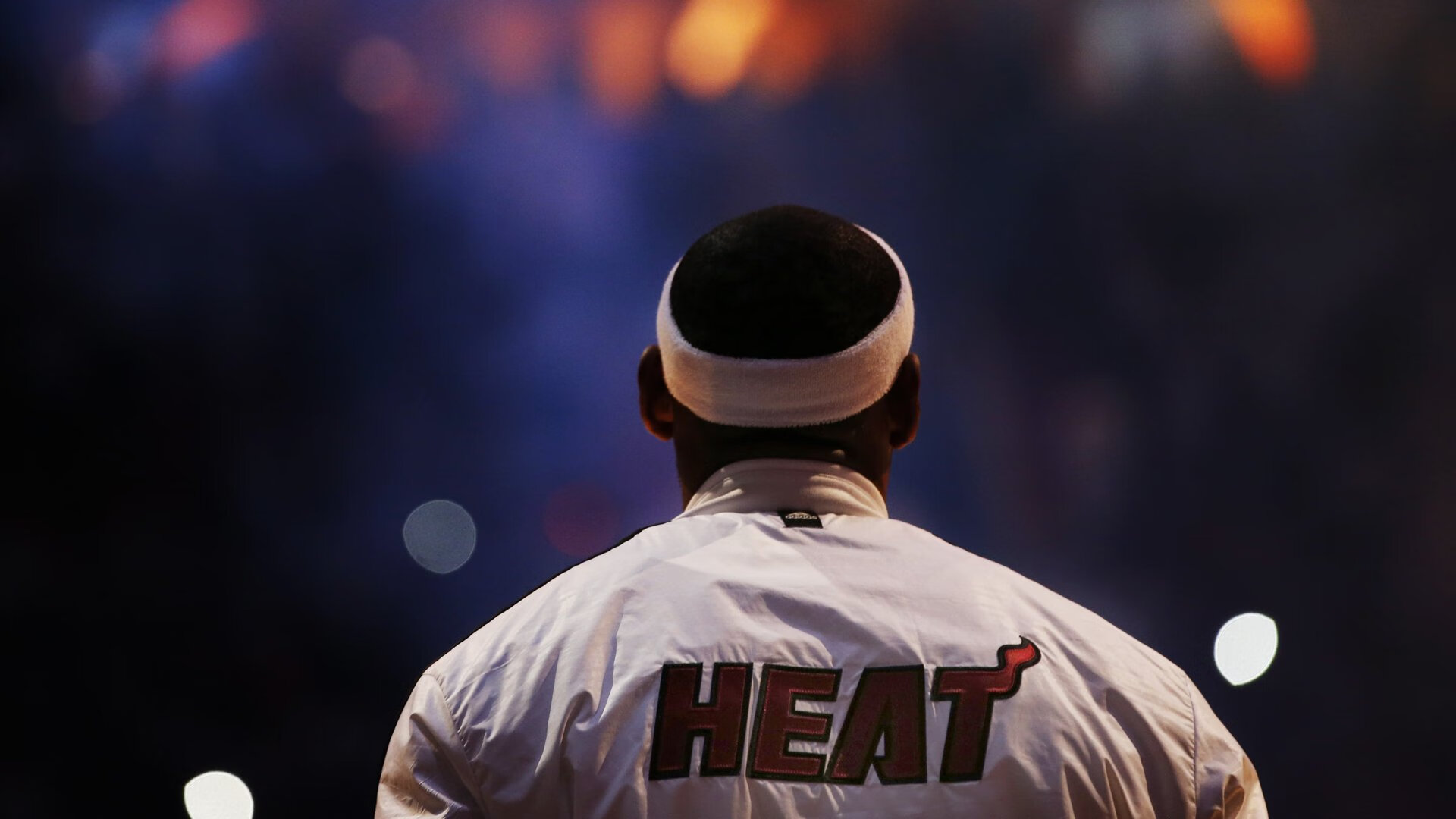 九游sports-球迷投票：年度最令人振奋的瞬间你心中哪一幕？，球迷的疯狂举动