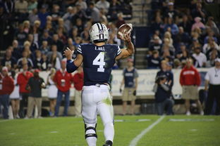 九游网页版官网-校园足球技能展示日活动引发学生广泛关注与参与，足球技能展示展示什么好