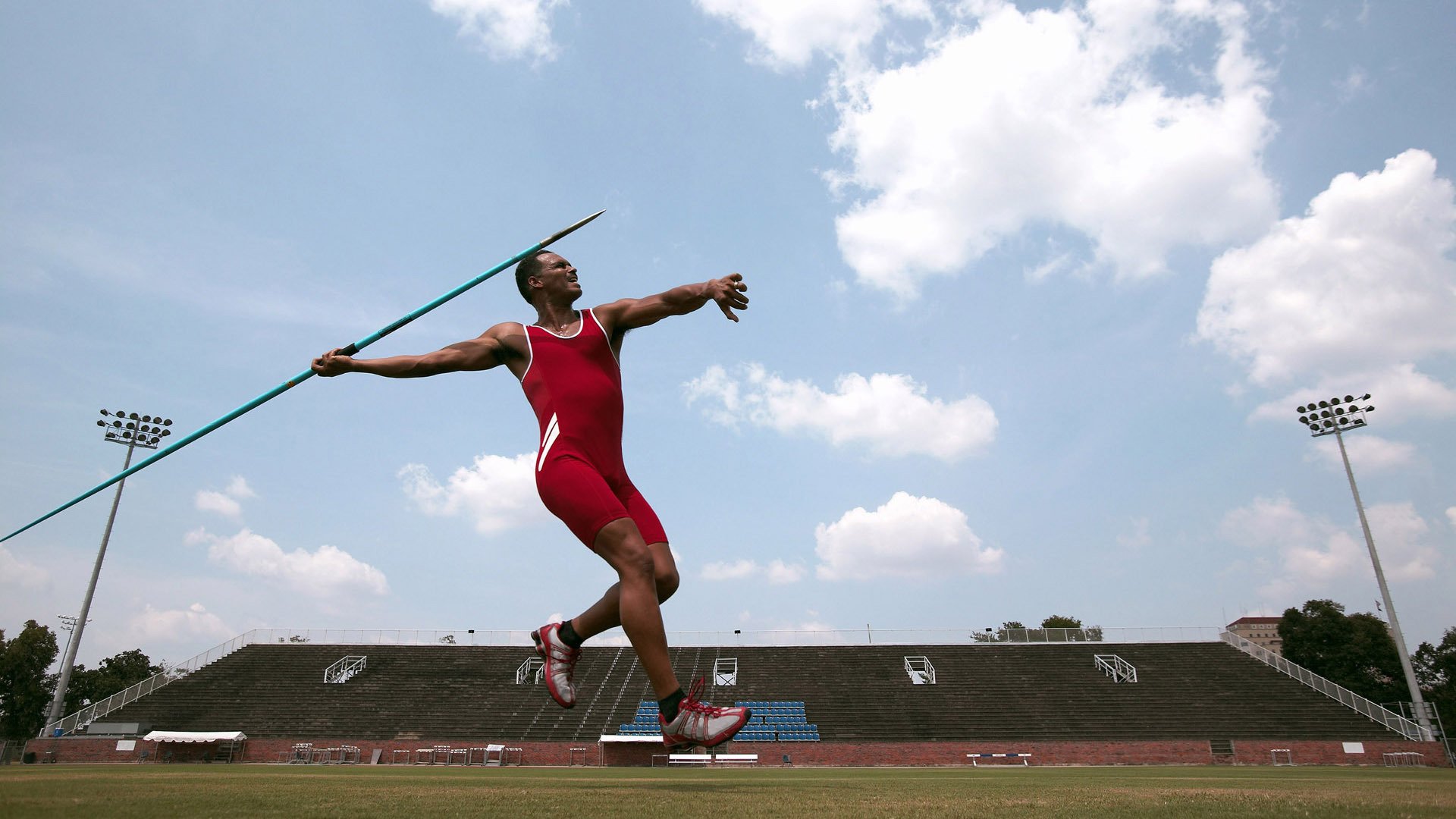 最美弯道:最佳视觉体验的极致赛段,最美的弯腰